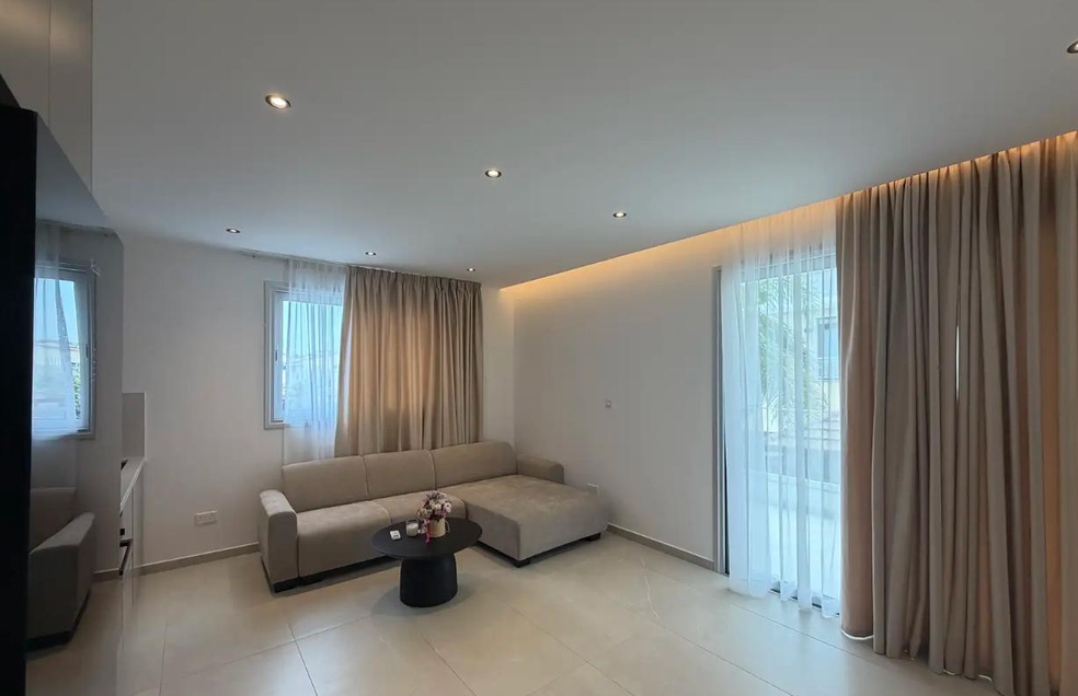  - Image 1