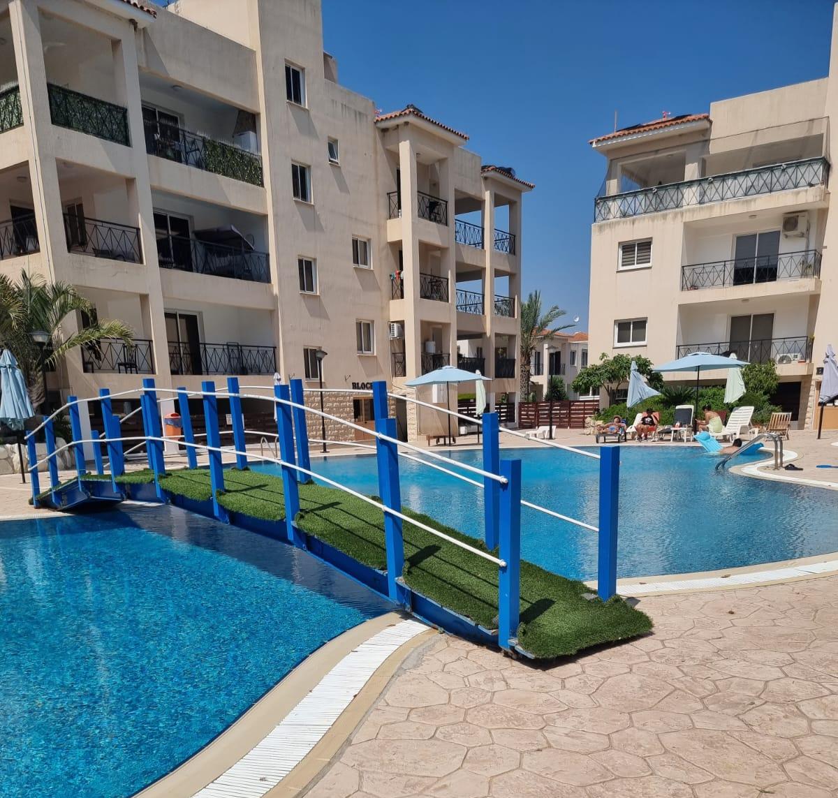 1-bedroom apartment for sale - Image 1