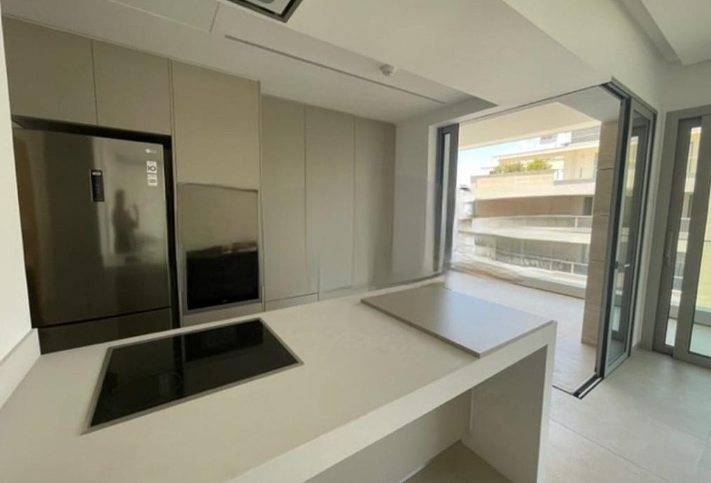 - Image 1
