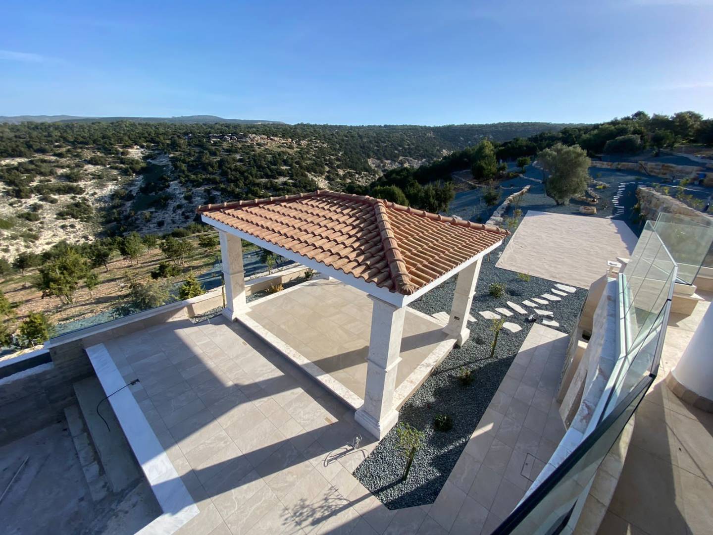 Akamas Mansions
