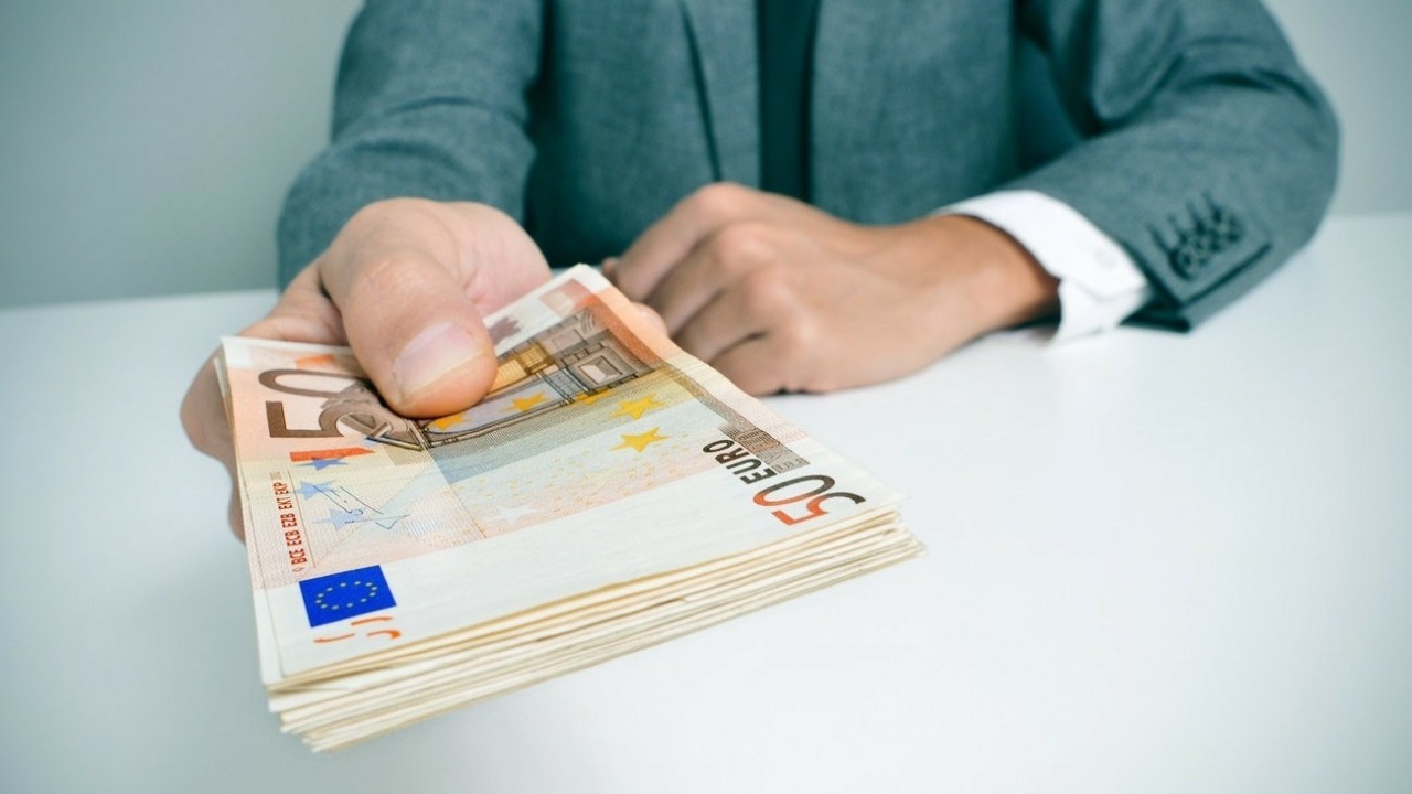 Зарплаты на Кипре выросли на 3,9%