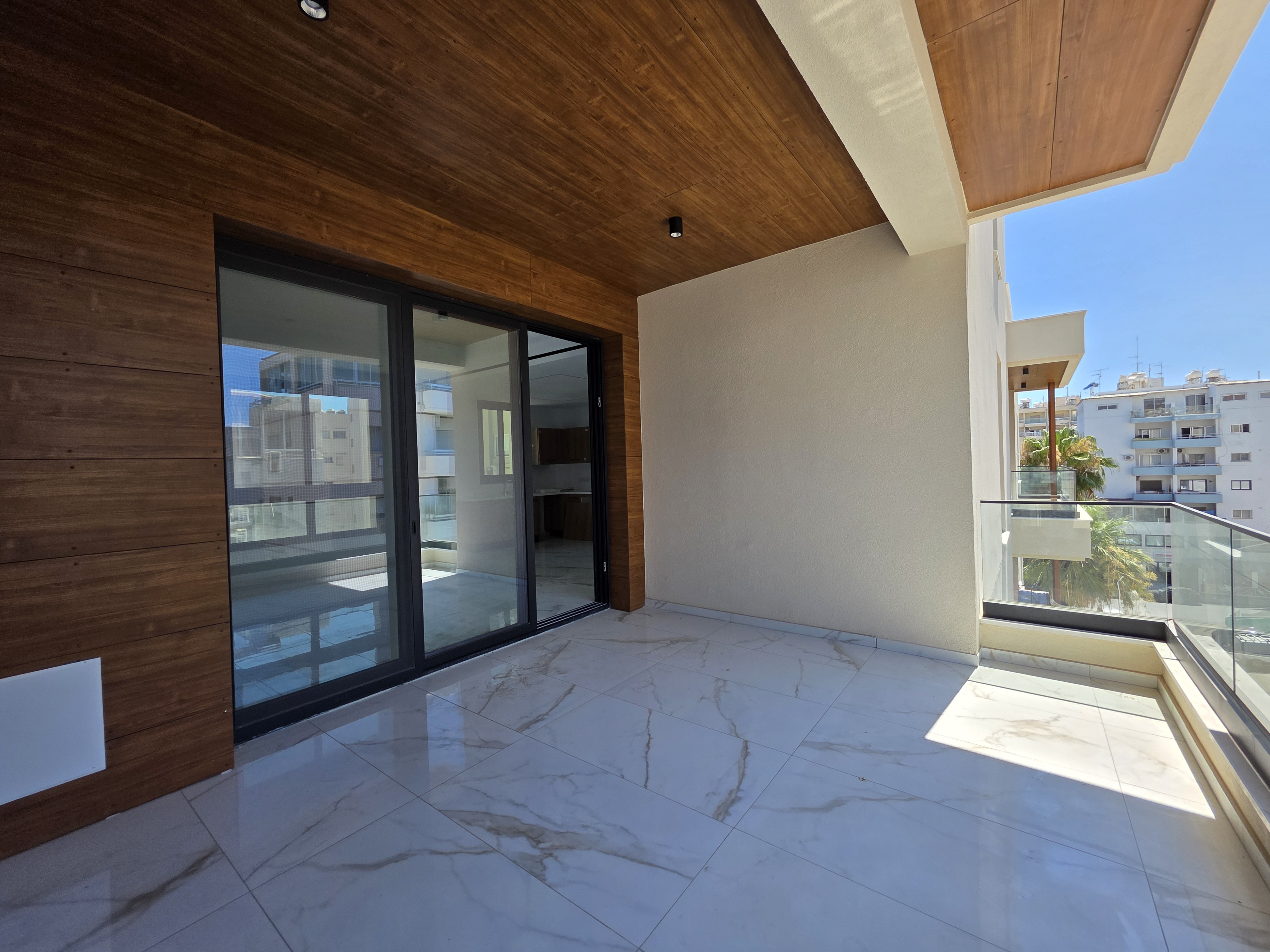  - Image 1