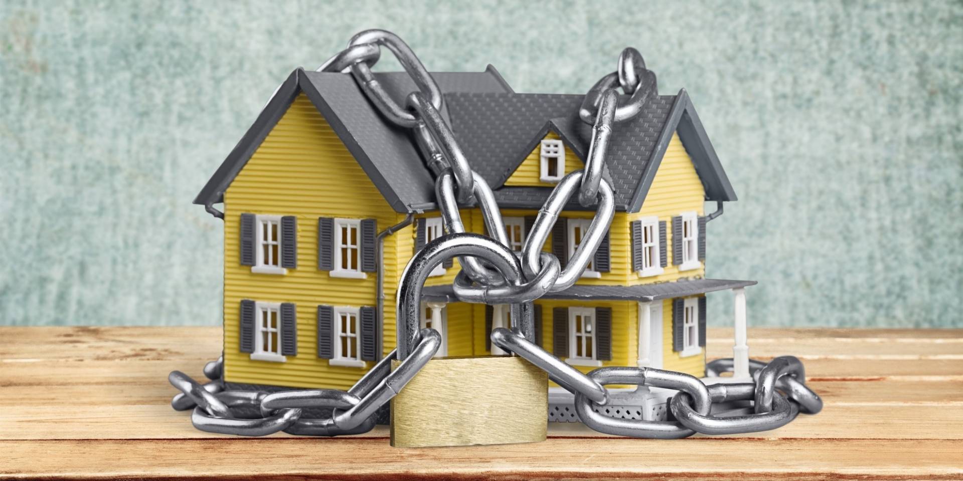 На Кипре решается вопрос заморозки продаж залоговой недвижимости