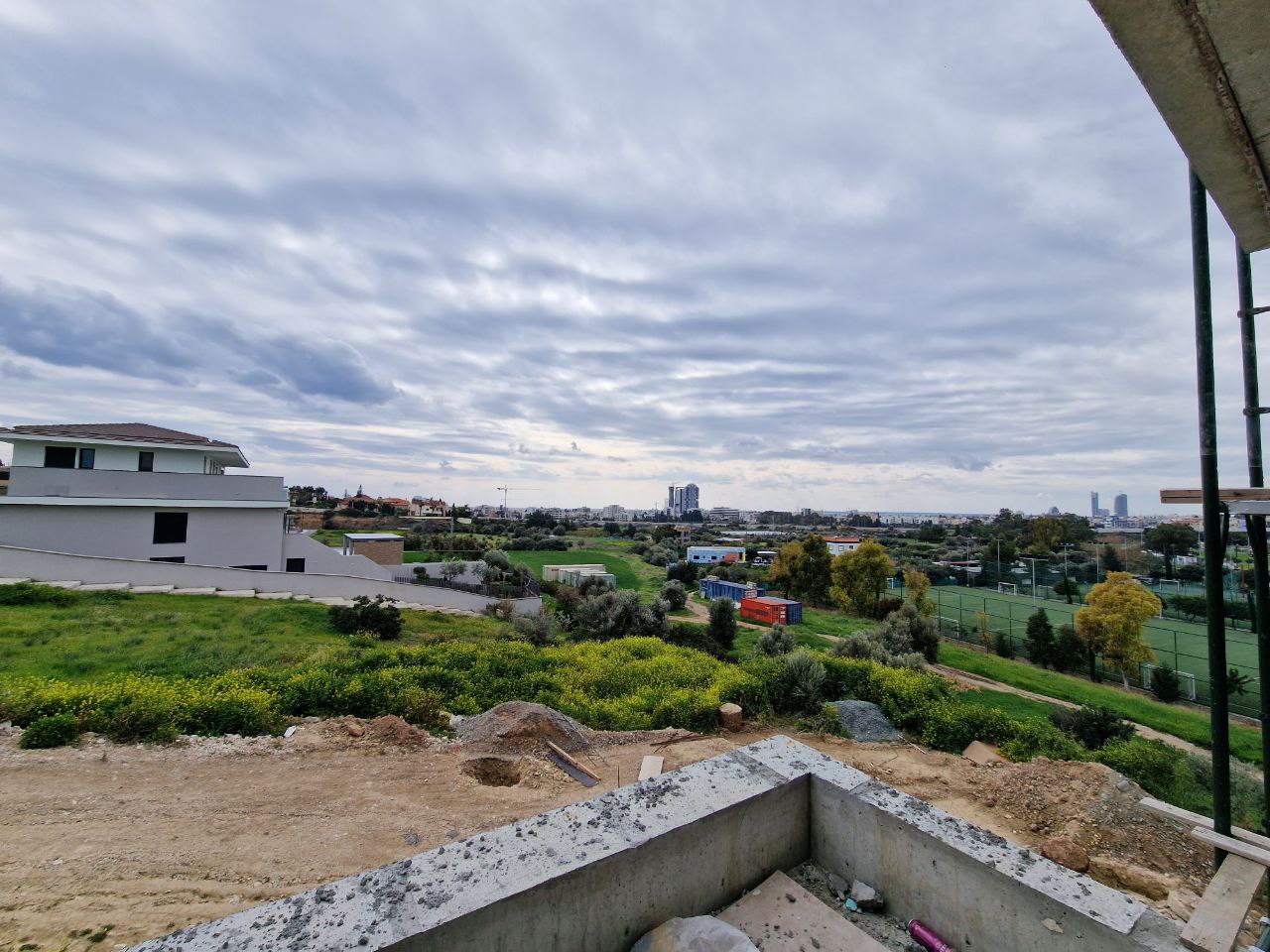 Mesovounia Heights