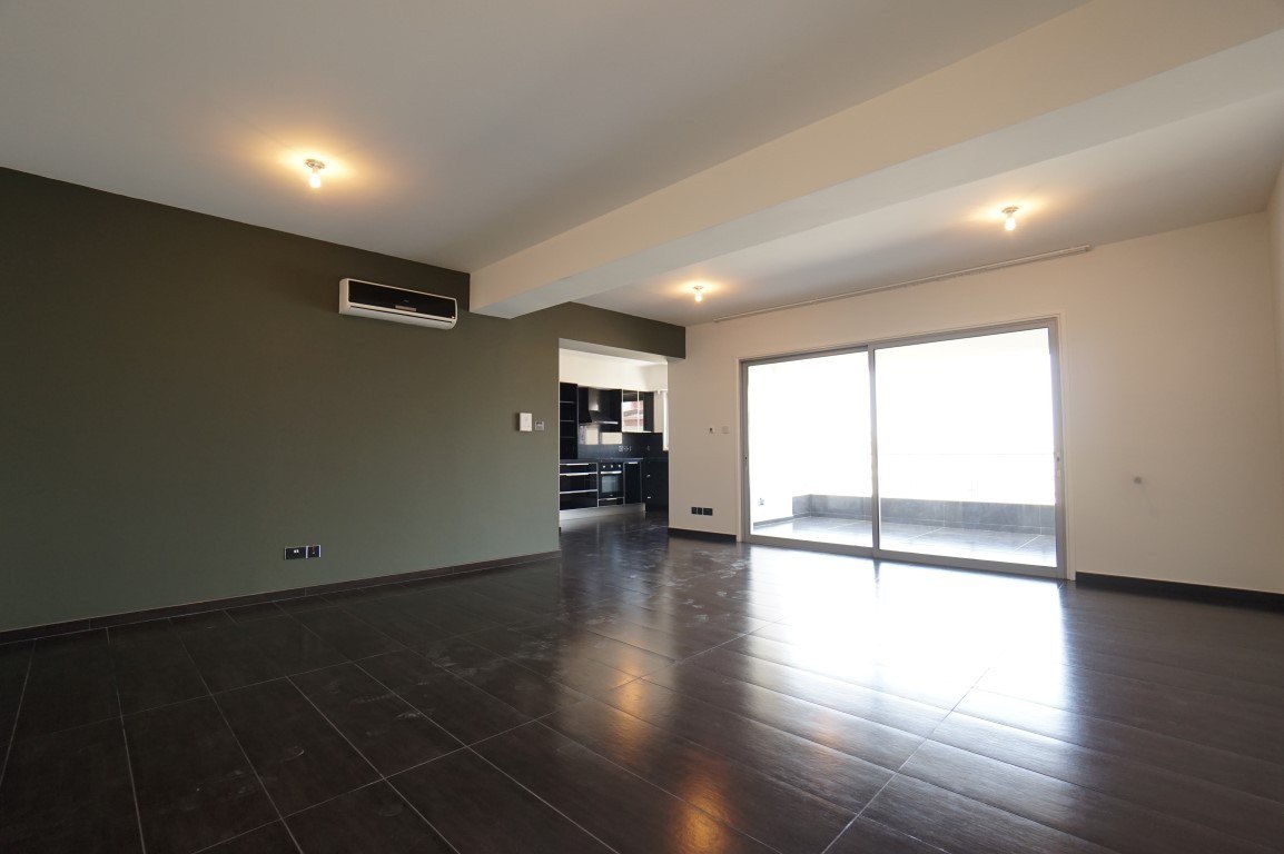 - Image 1
