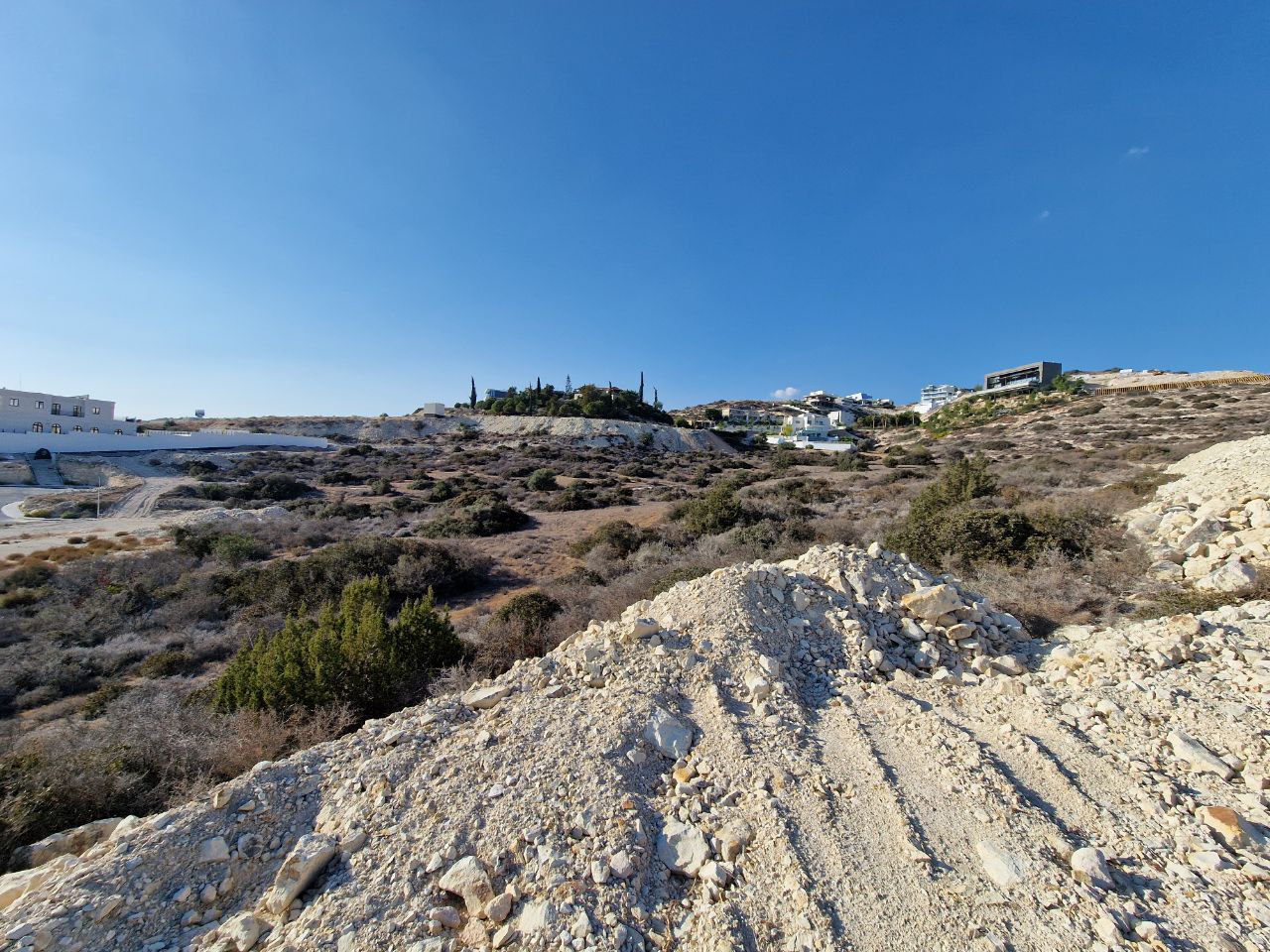  - Image 1
