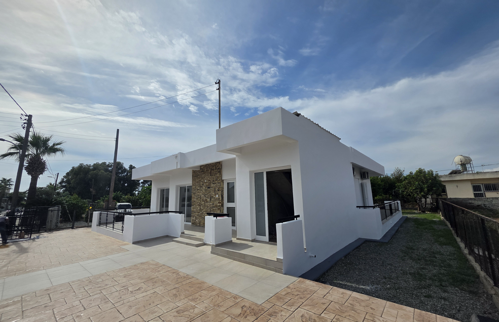  - Image 1