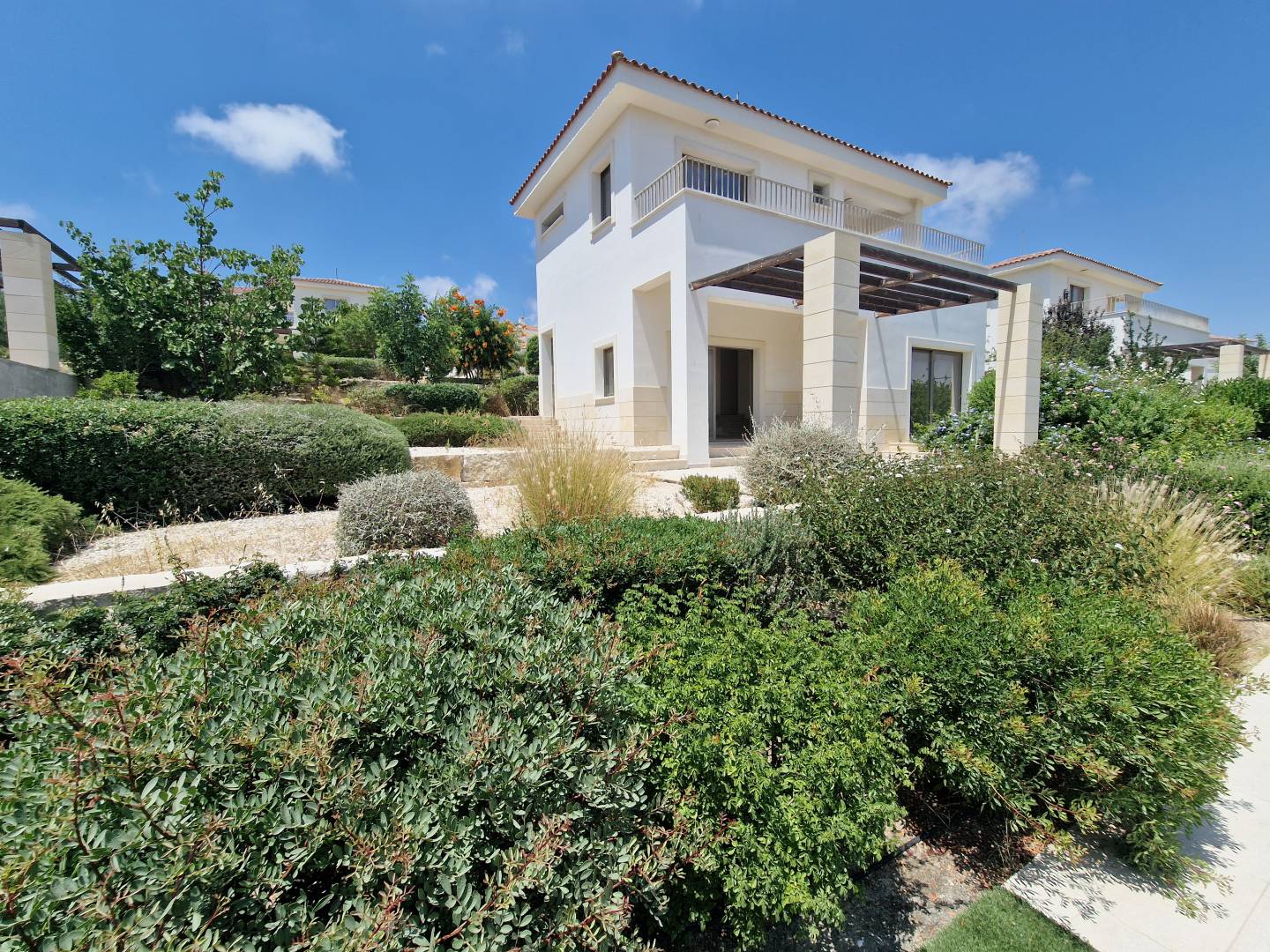 Maroni Hilltop Villas