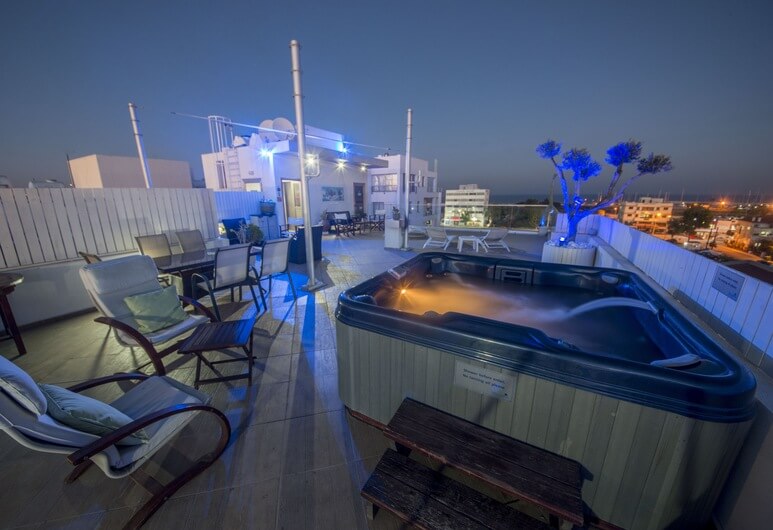 Mesogios House Suites