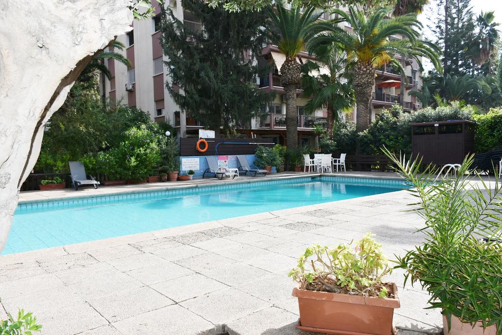 Hawaii Suntan Limassol