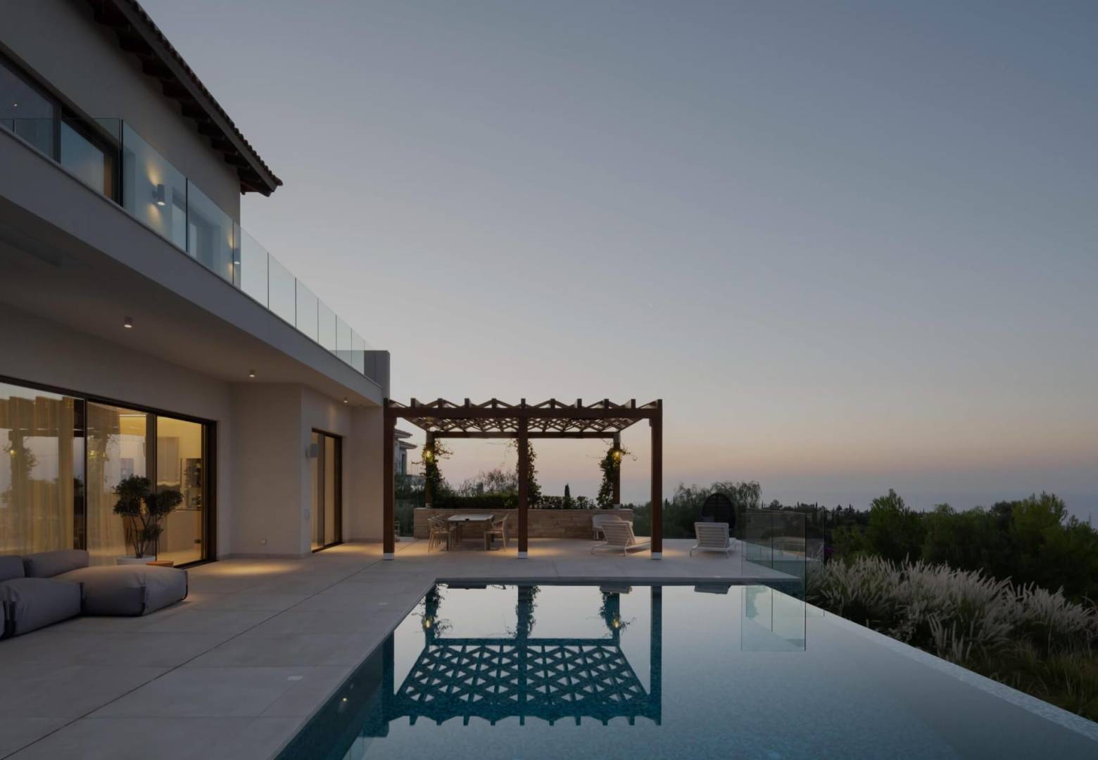  - Image 1