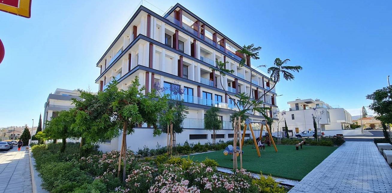 The best gated family complexes in Limassol