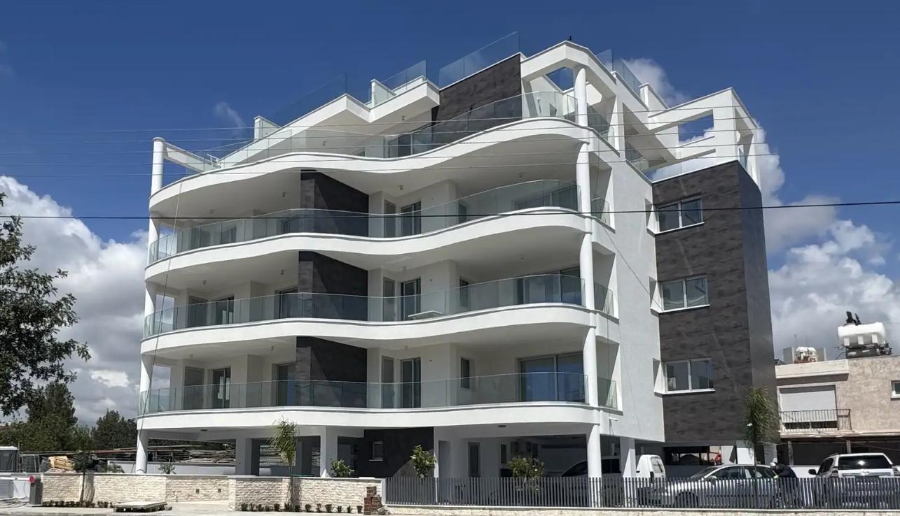 - Image 1