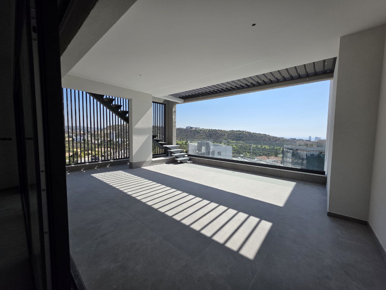  - Image 1