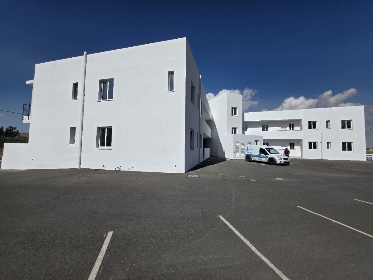  - Image 1