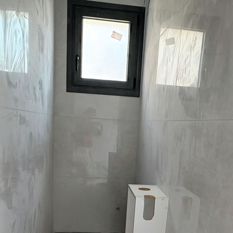 Agios Nikolaos Office Building