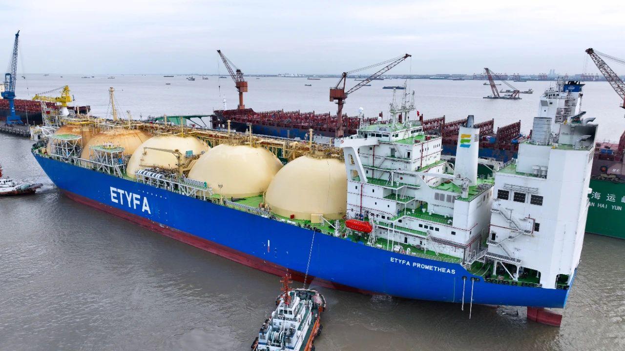Плавучую установку для нового терминала сжиженного газа отправят на Кипр в декабре