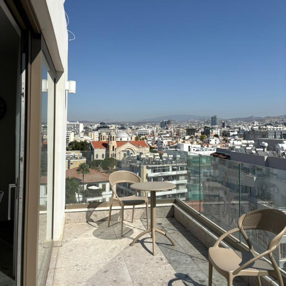 - Image 1