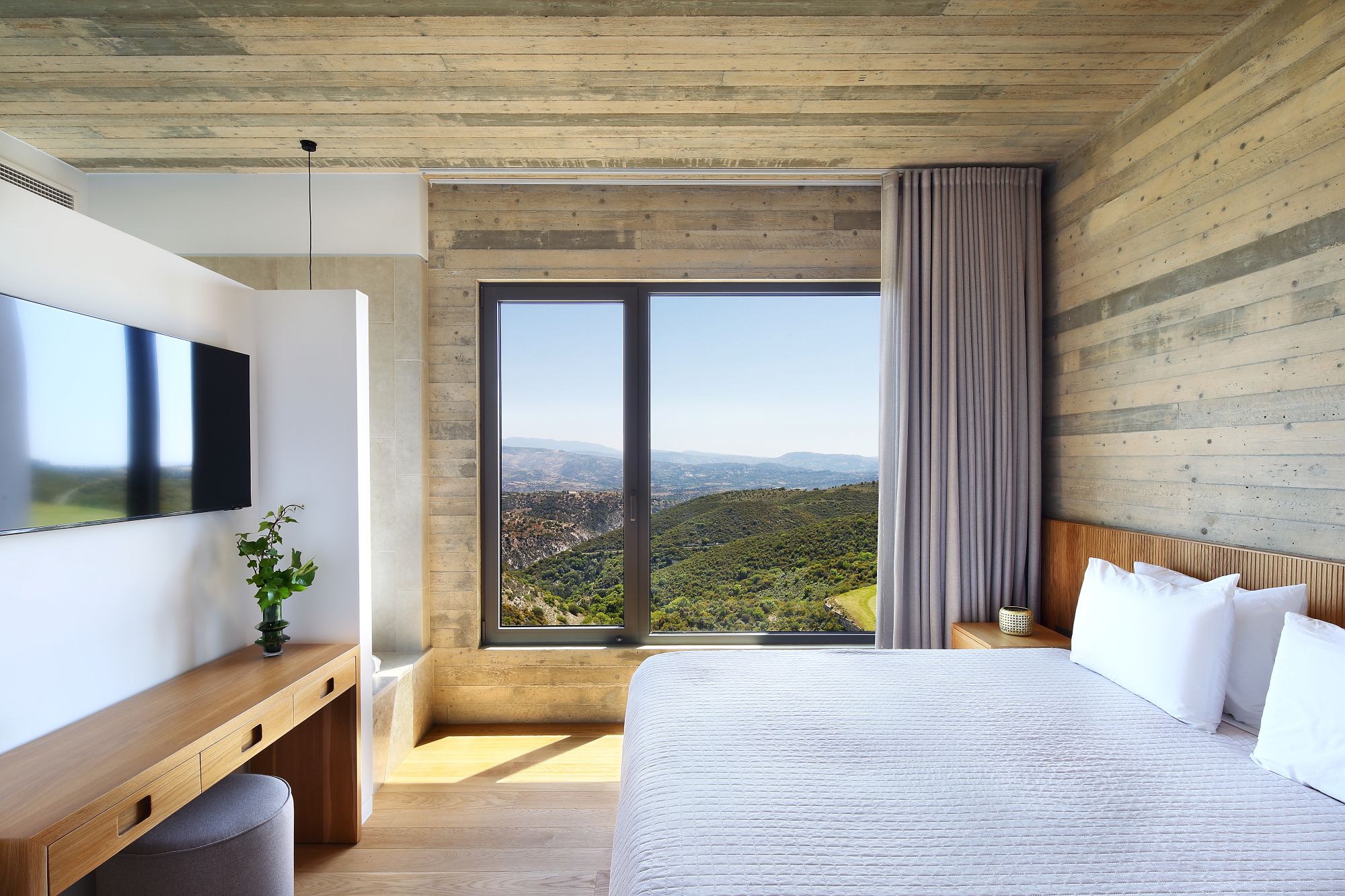 Minthis Unveils Ezousa Suites Among the Vineyards of Paphos