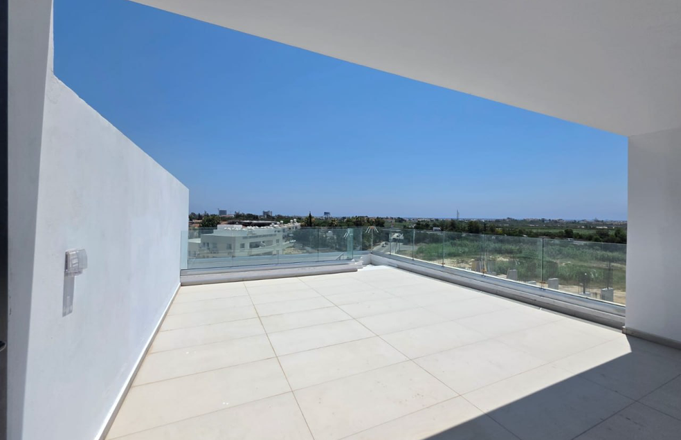  - Image 1