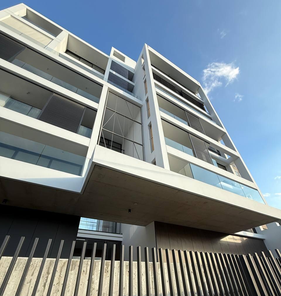  - Image 1
