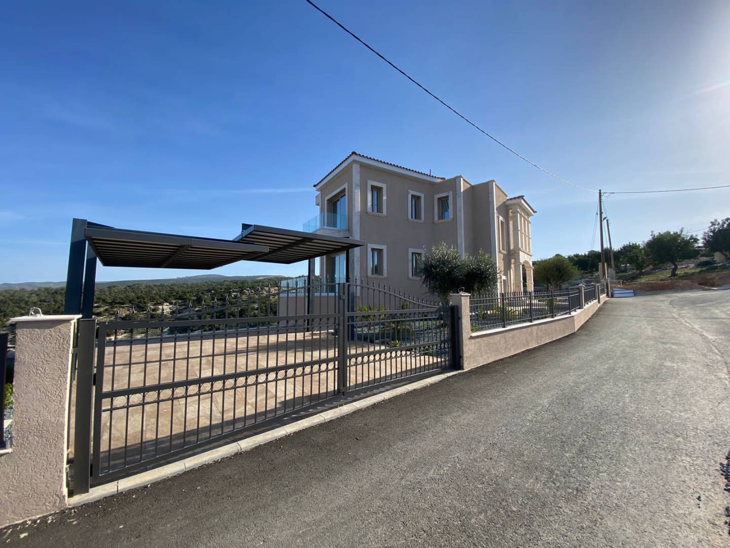 Akamas Mansions