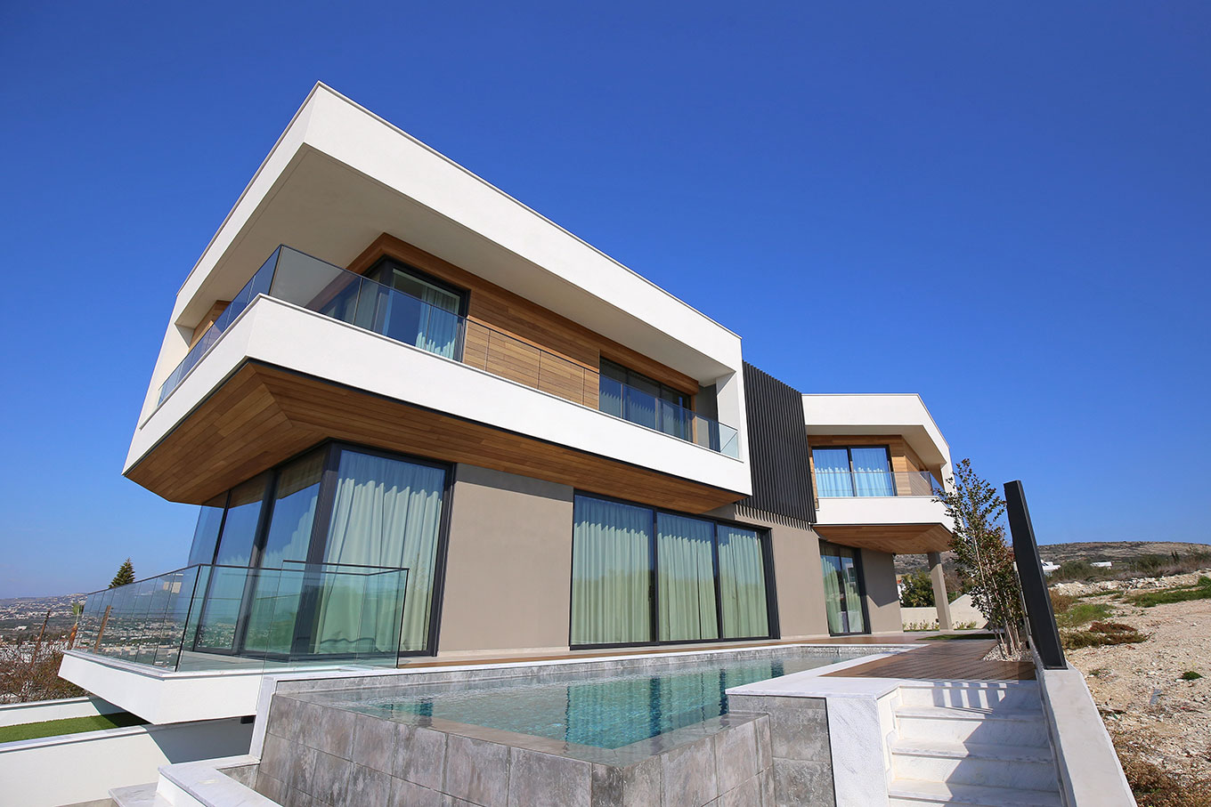  - Image 1