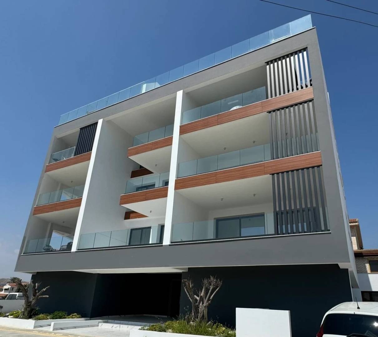 - Image 1
