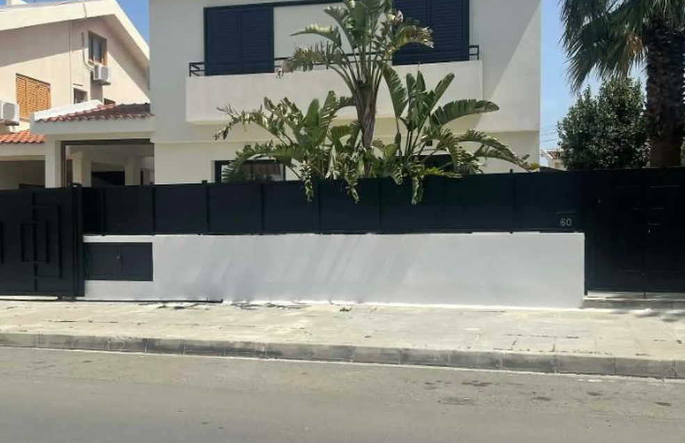  - Image 1