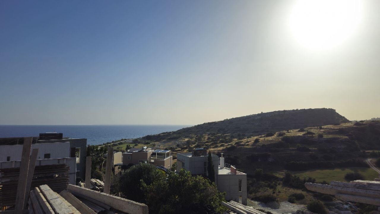  - Image 1