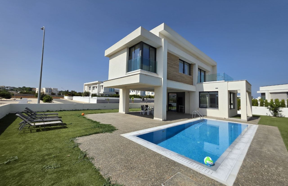  - Image 1
