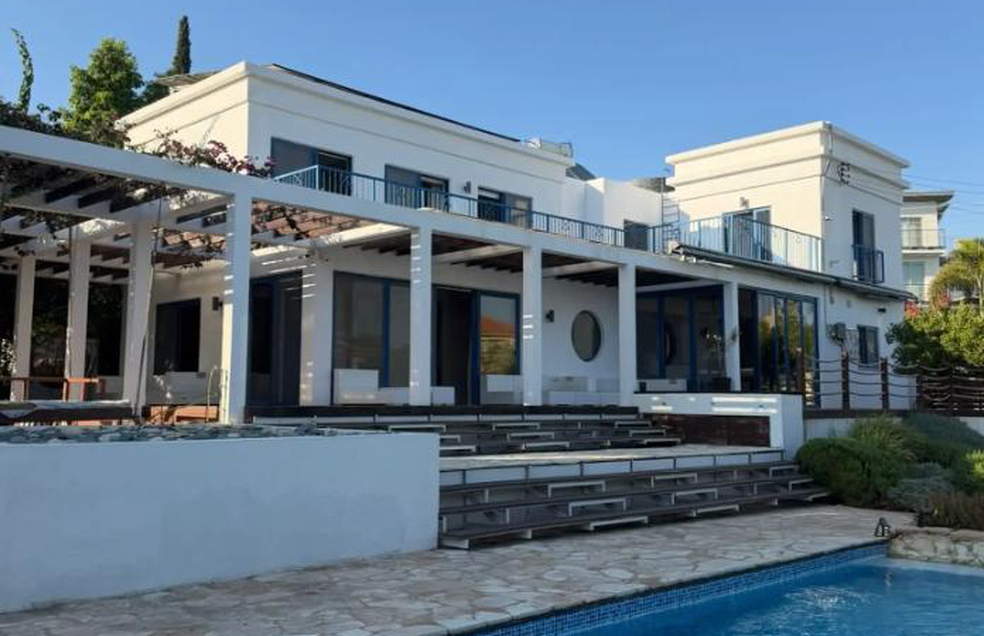 - Image 1