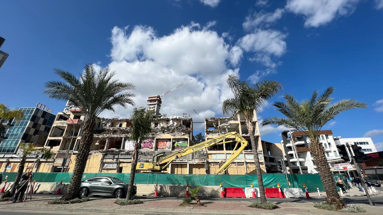 Mairoza Hotel Apts demolished in Limassol