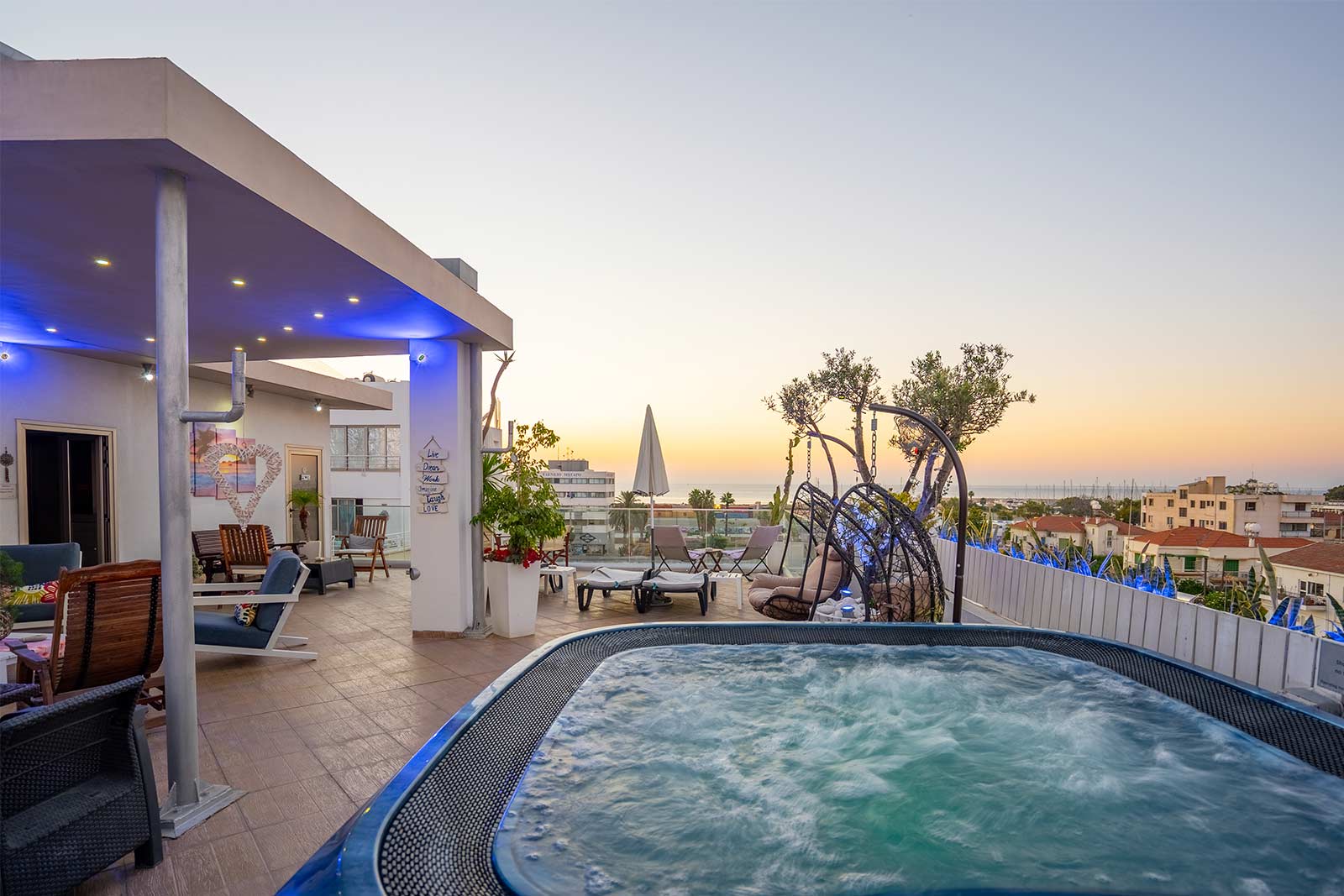 Mesogios House Suites