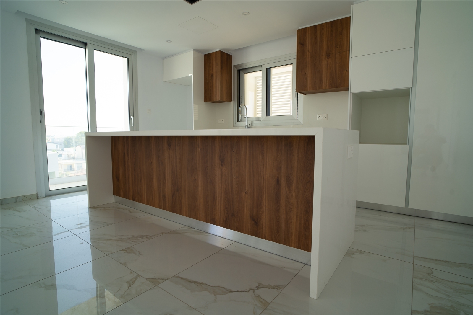 - Image 1