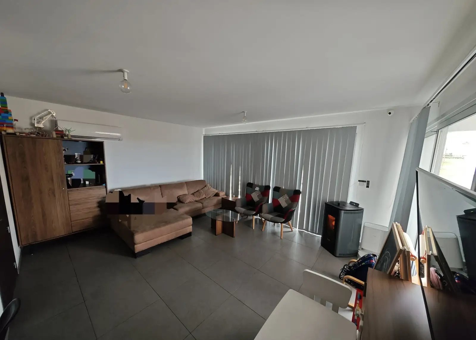 3-bedroom apartment for sale - Image 1