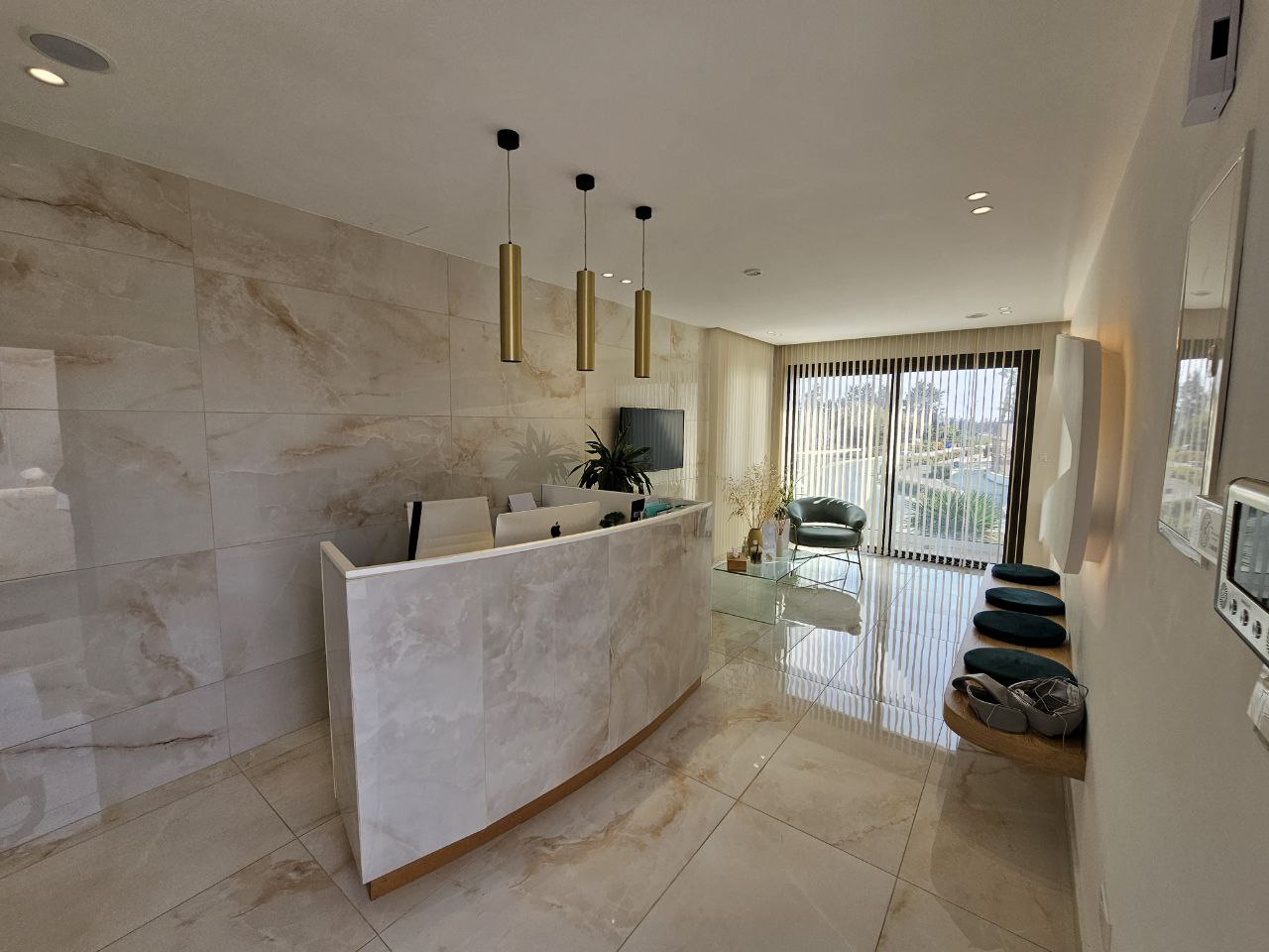  - Image 1