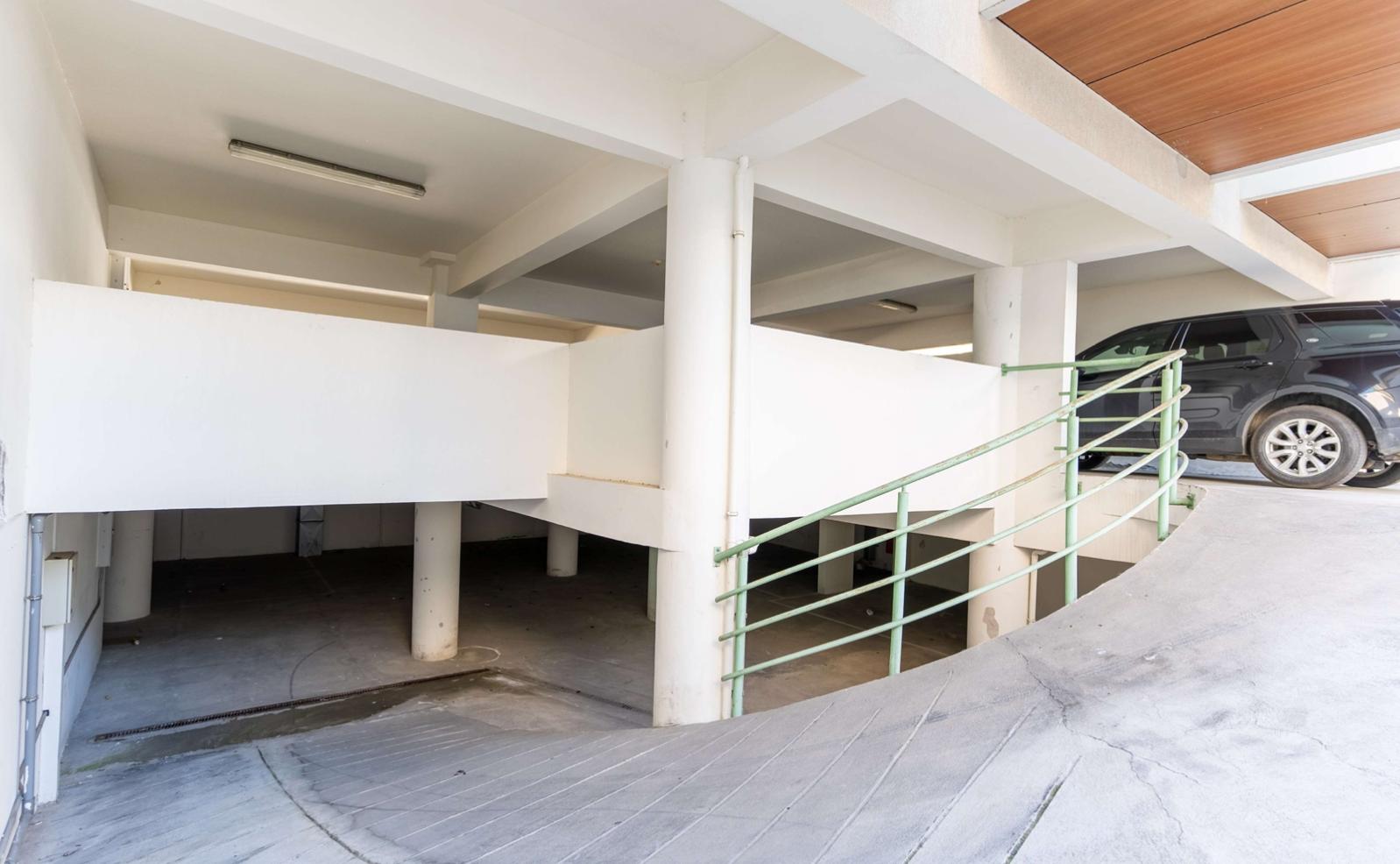 Vragadinou court
