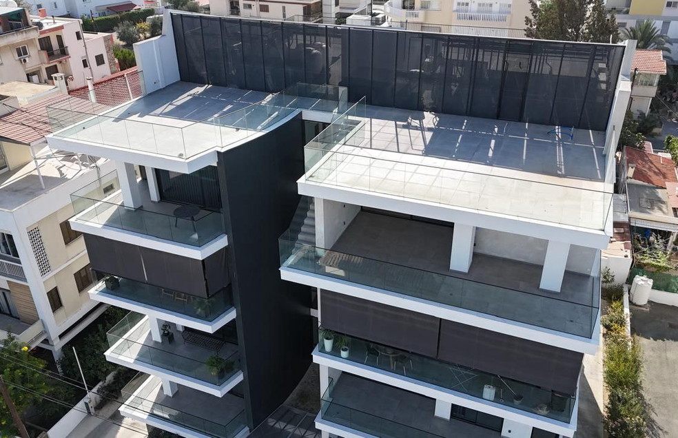  - Image 1