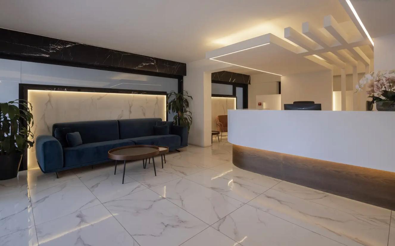  - Image 1