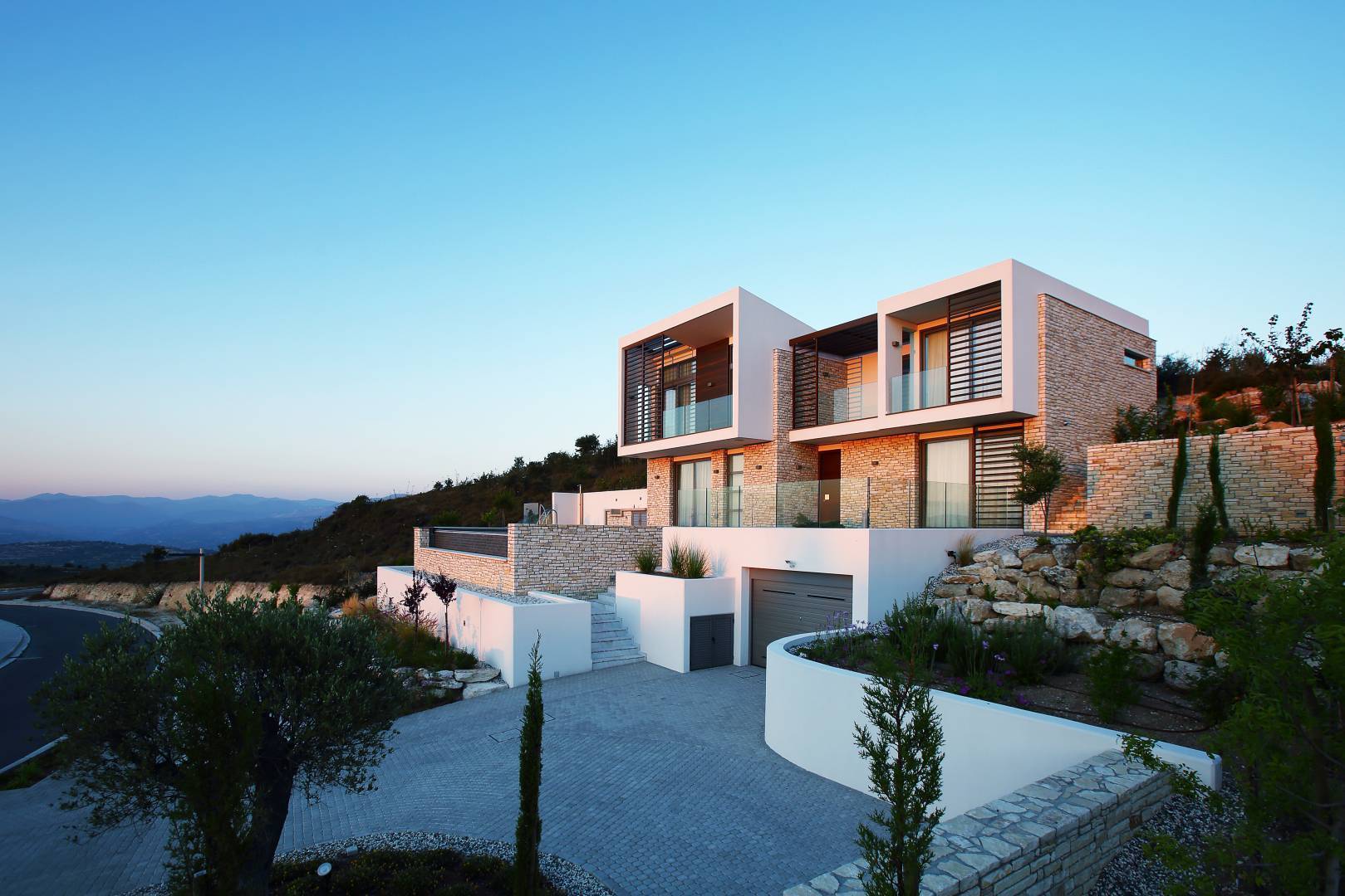 - Image 1