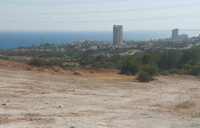  - Image 1