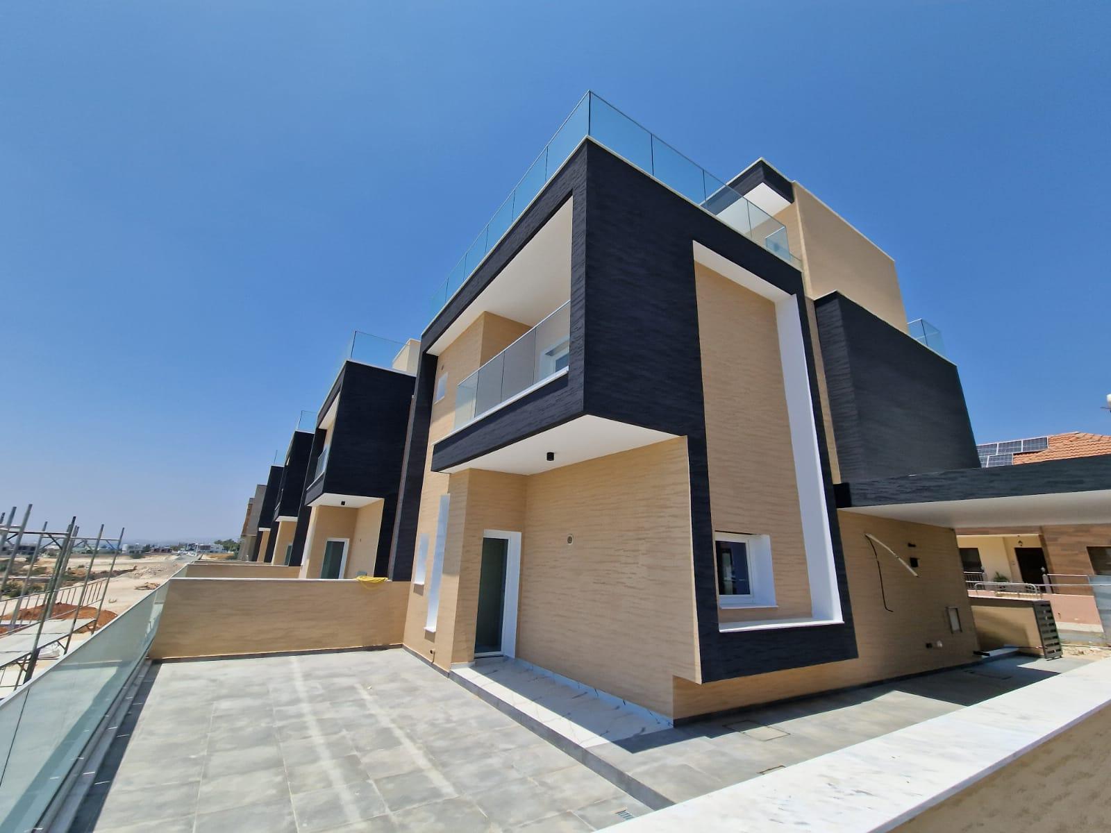 - Image 1