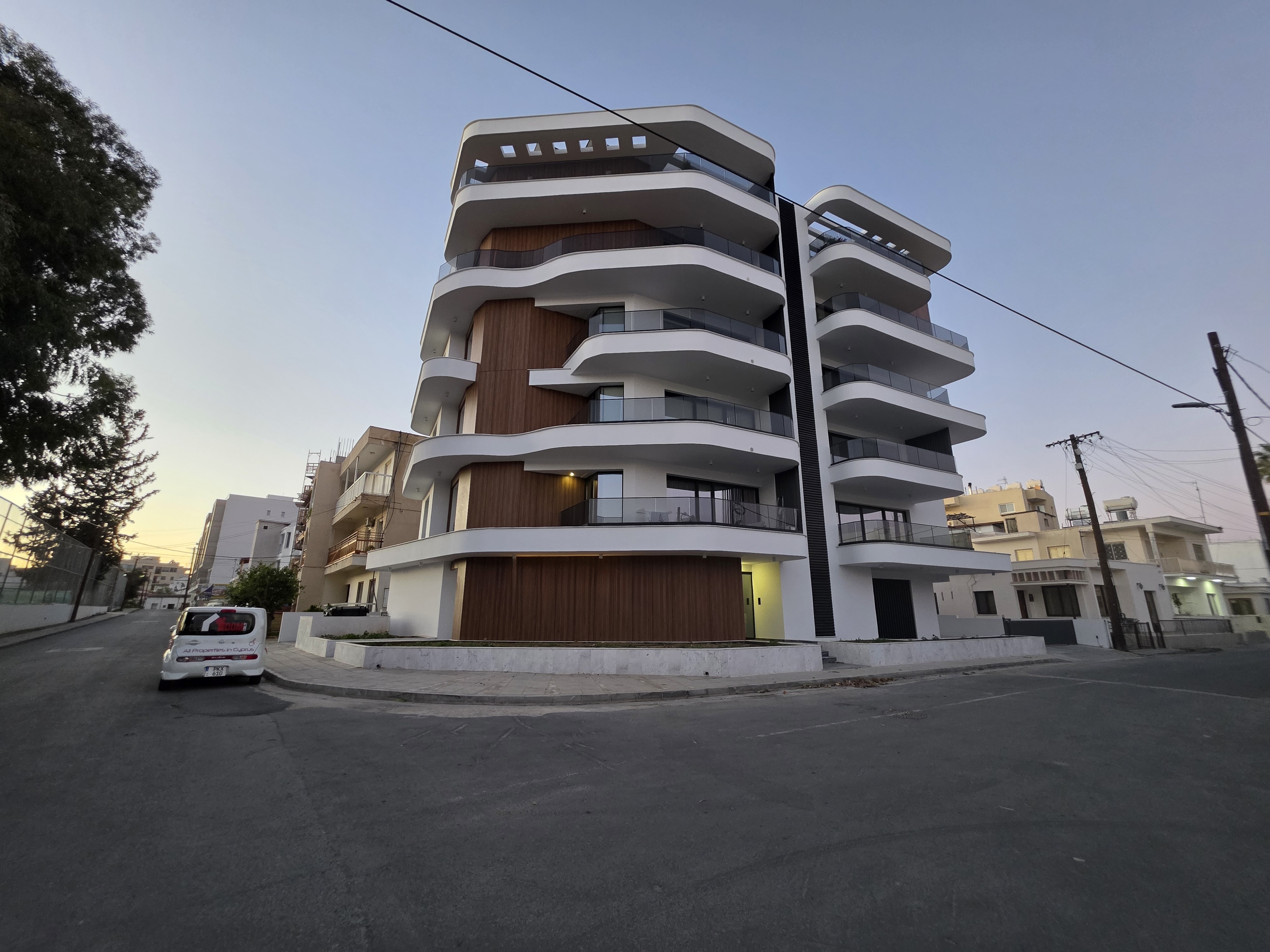  - Image 1