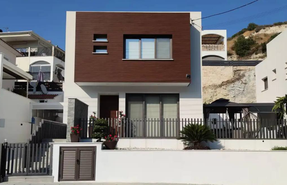  - Image 1