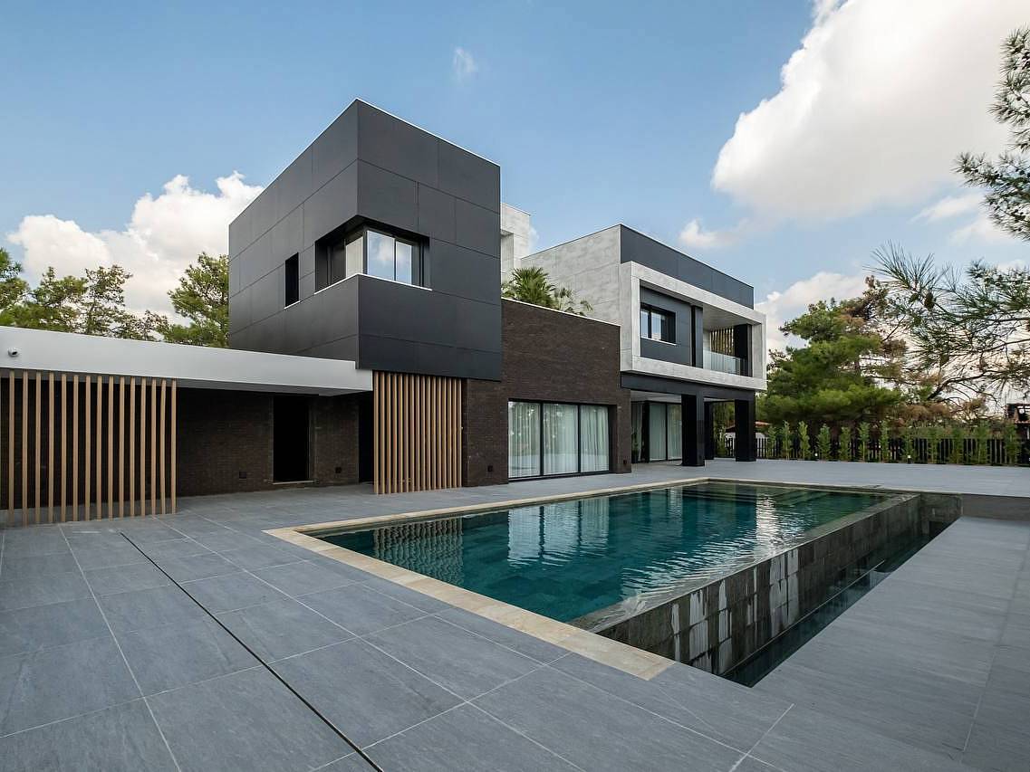 - Image 1