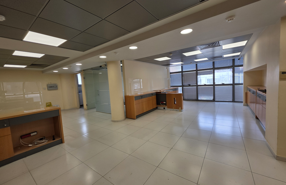  - Image 1