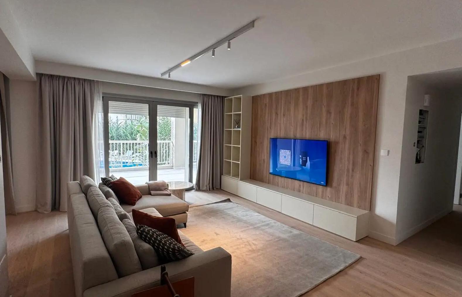  - Image 1