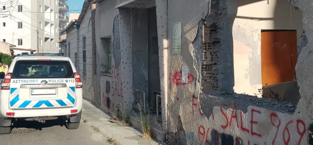 В Ларнаке обнаружили 889 опасных зданий