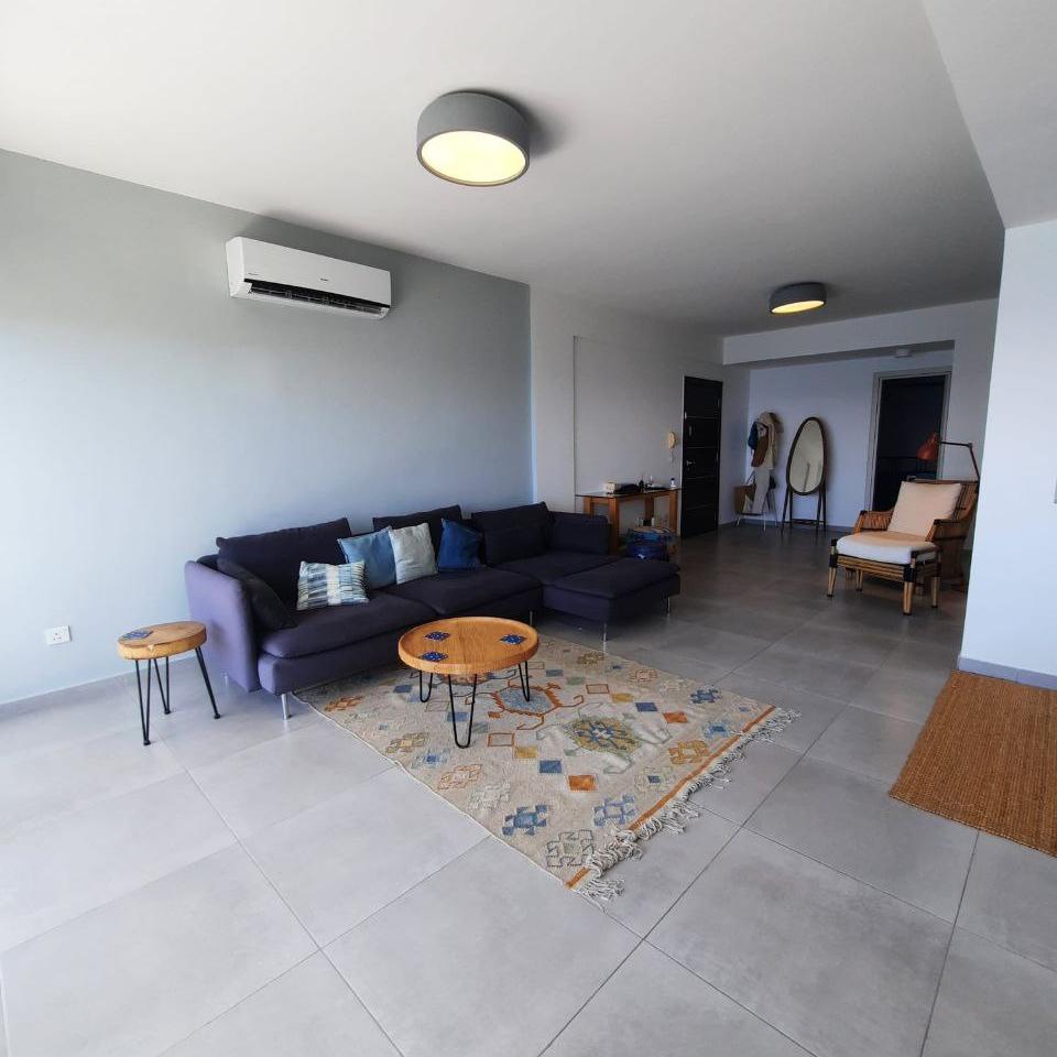  - Image 1